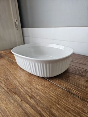 2.5qt Corningware Casserole Dish